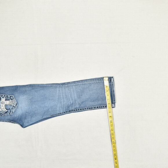 Miss Me Women Cotton Blue Size 26 Mid rise Easy Crop Jeans Denim Solid Embelish - Picture 6 of 8